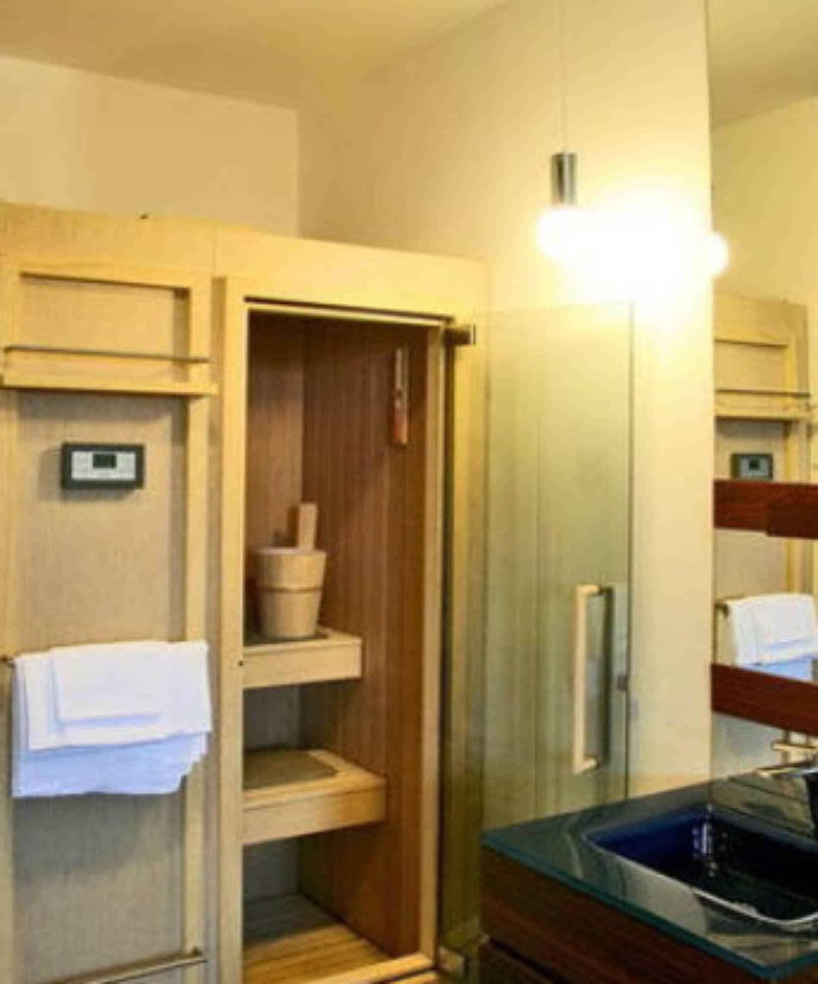 California 3* Rom